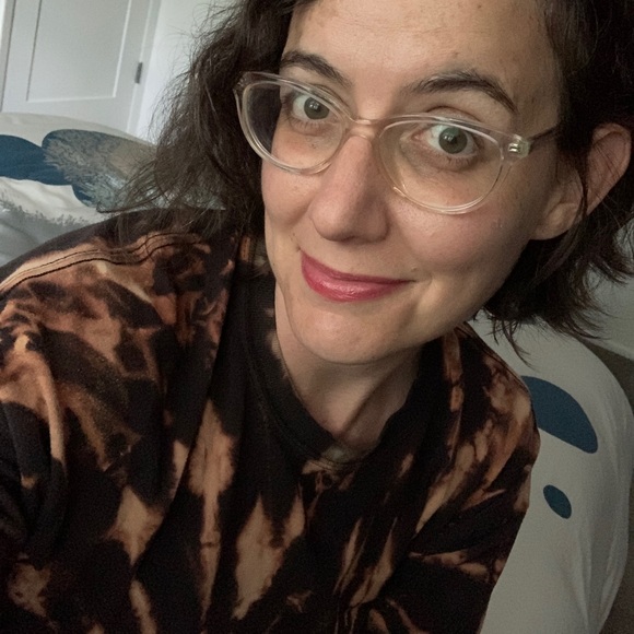 Meet your Posher, Michelle - Picture 4 of 4